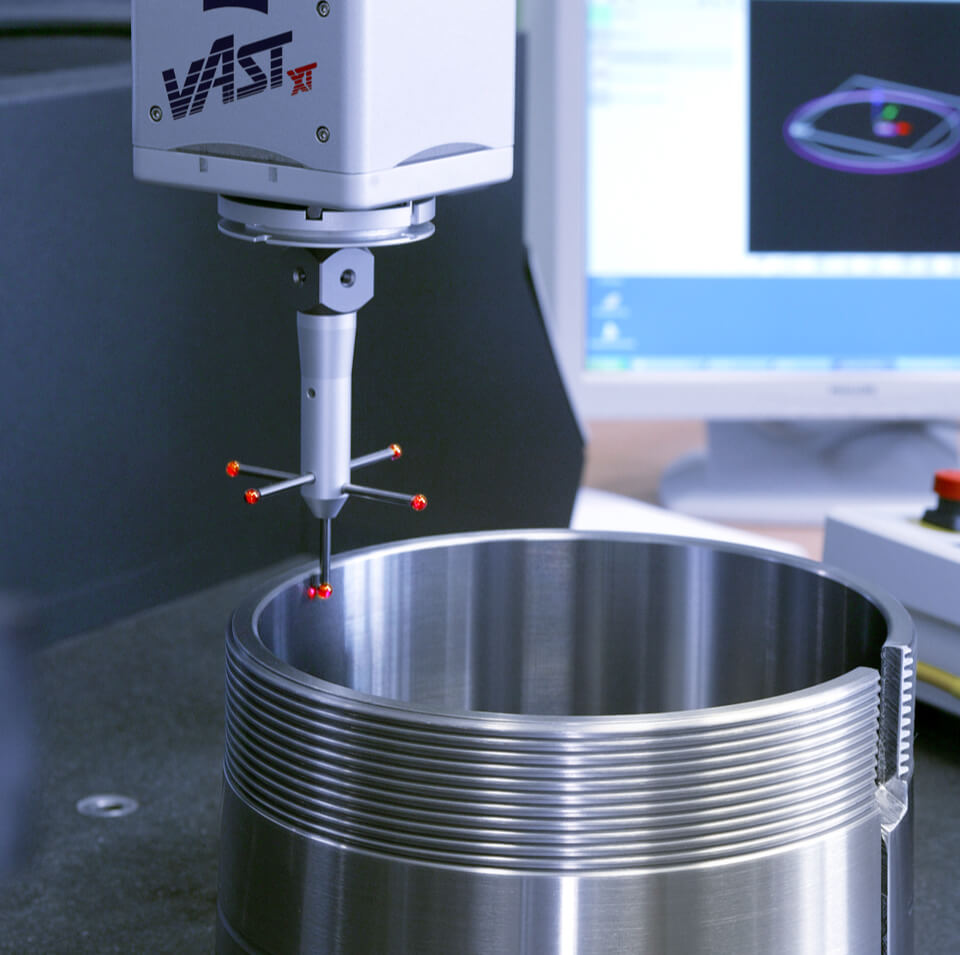 Scannende Messtechnik von Zeiss sichert die HSP Produkte in Form- und Lagetoleranzen.